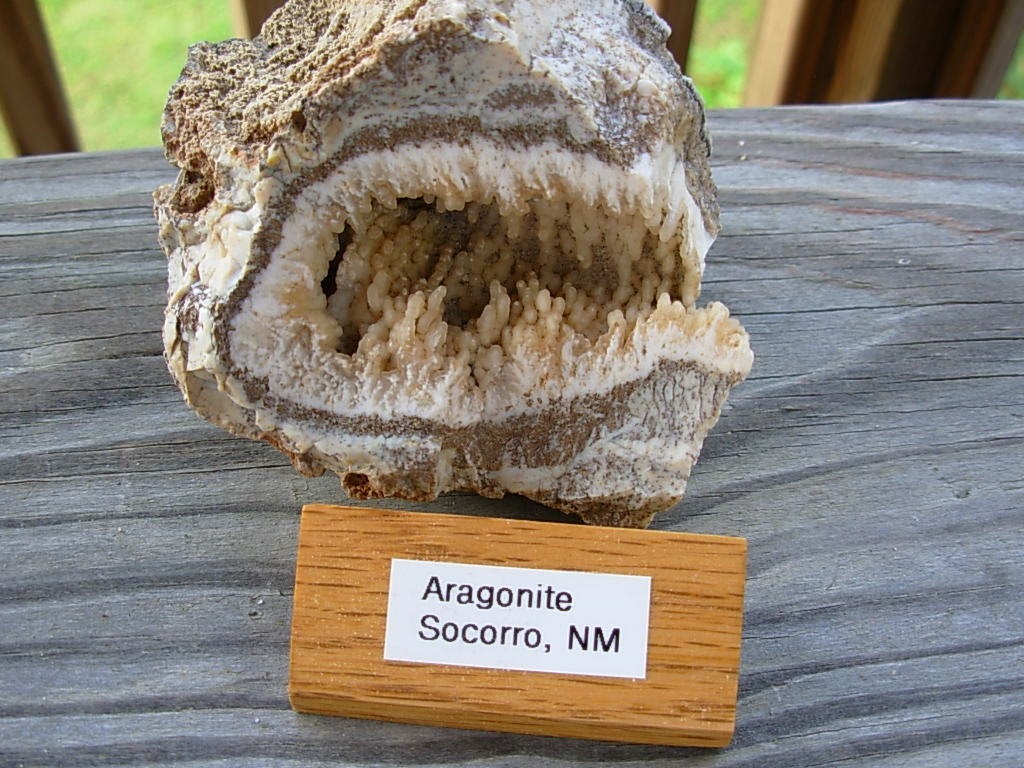 Aragonite_Socorro_NM_1_
