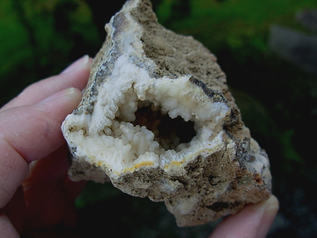 Aragonite Vug from Socorro New Mexico