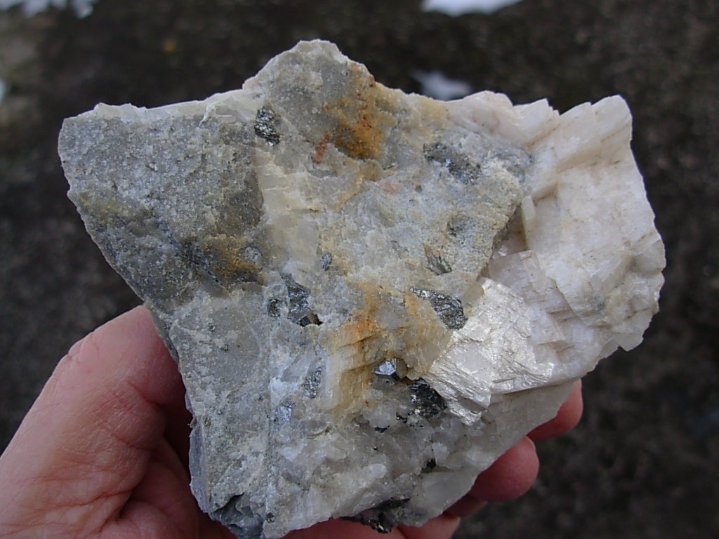Carrollite Crystals in Calcite from the Kambove Mines, Congo