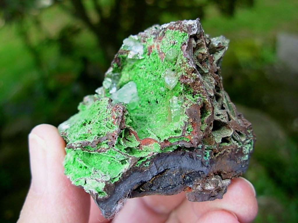 Old Stock Calcite on Conichalcite