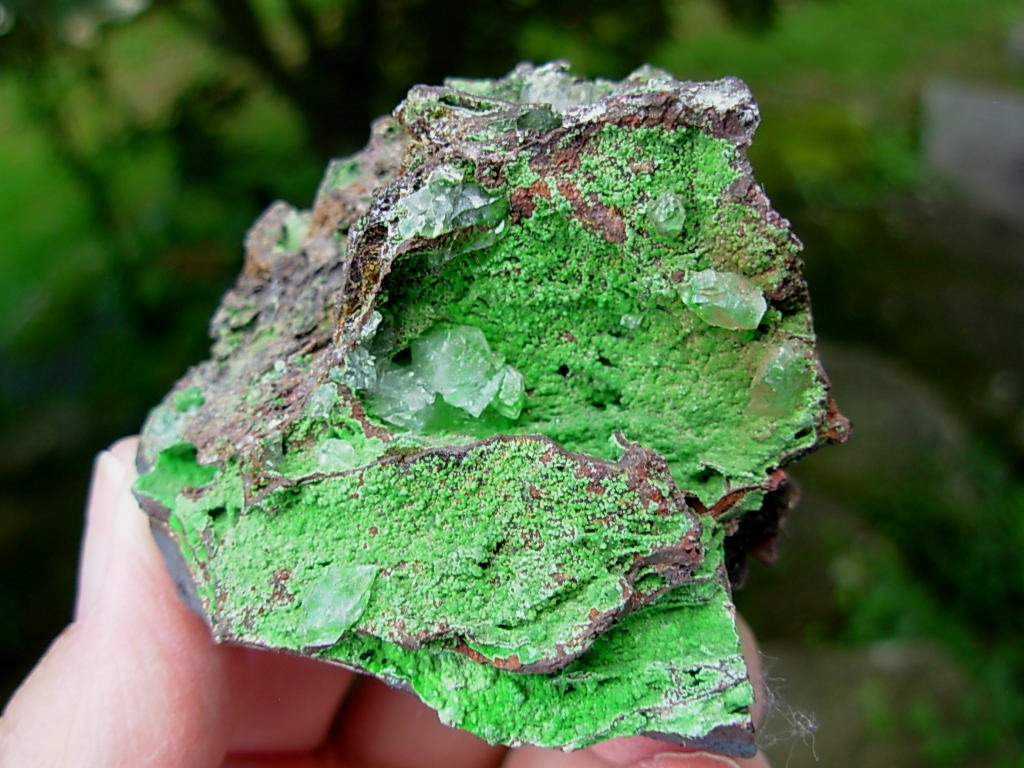 Old Stock Calcite on Conichalcite