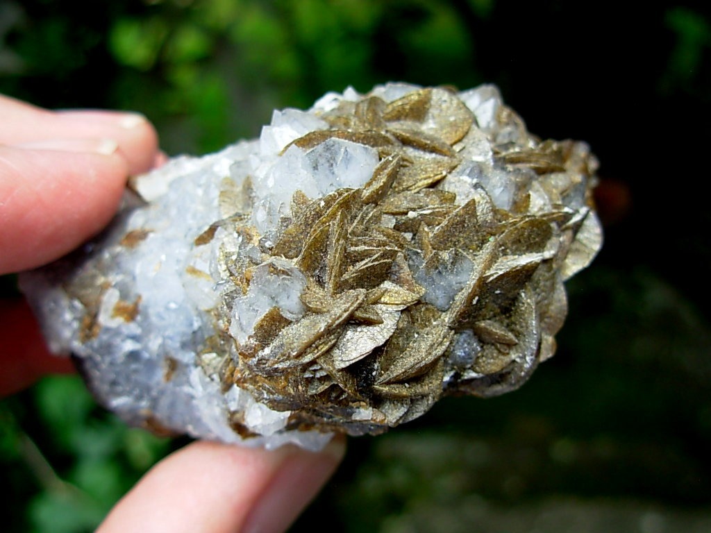 Siderite and Quartz from the Meiseberg Mine