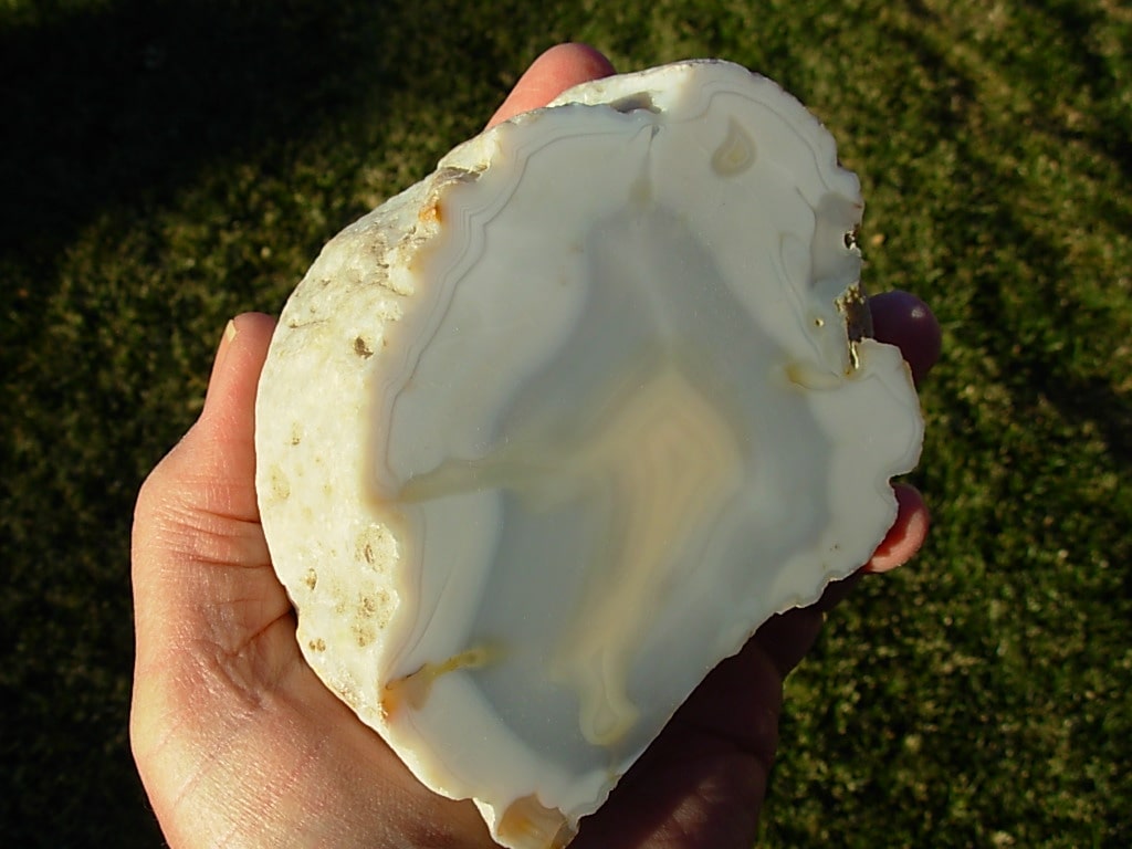 Stunning and Rare Bandung Agate