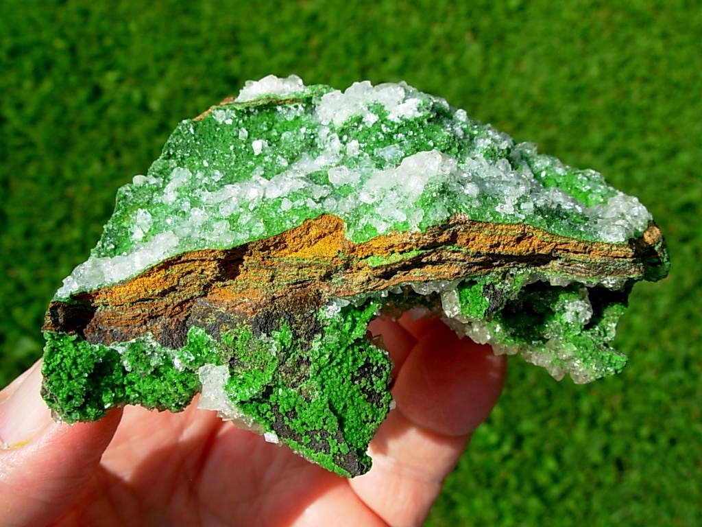 Superb Old Stock Calcite on Conichalcite