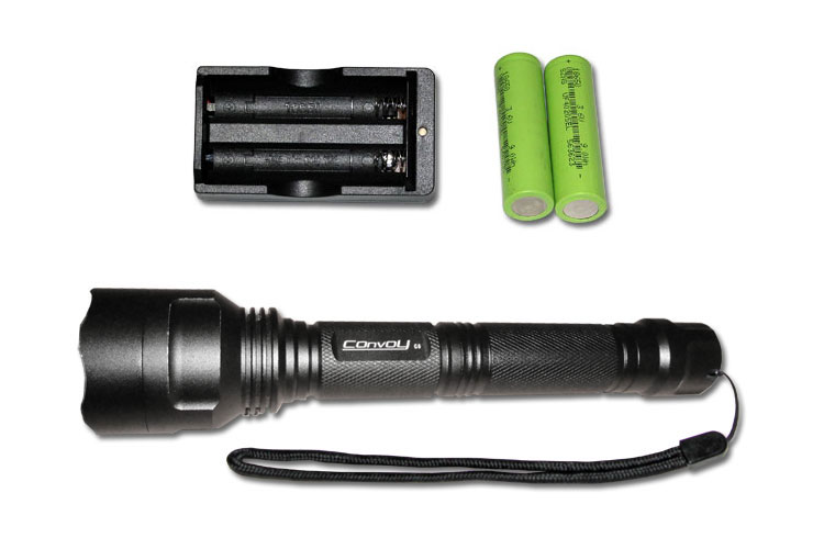 convoy-c8-06 EACH LIGHT COMES WITH 2 BATTERIES AND A 120v PLUG IN CHARGER