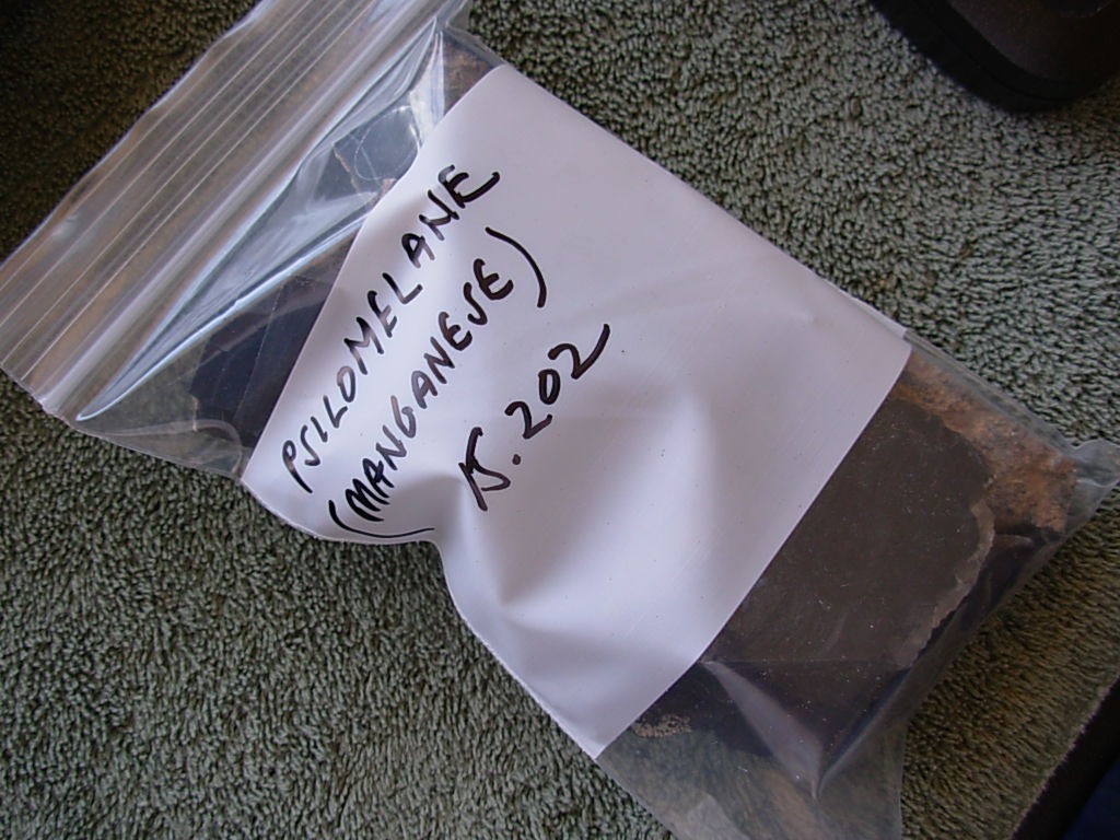 15 oz Lot of Silver Crown Psilomelane Rough