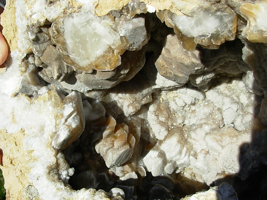 19 lb Lewis County Missouri Pokerchip Calcite XL Geode
