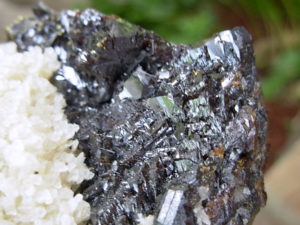 Barite Snowball on Sphalerite from the Elmwood Mine