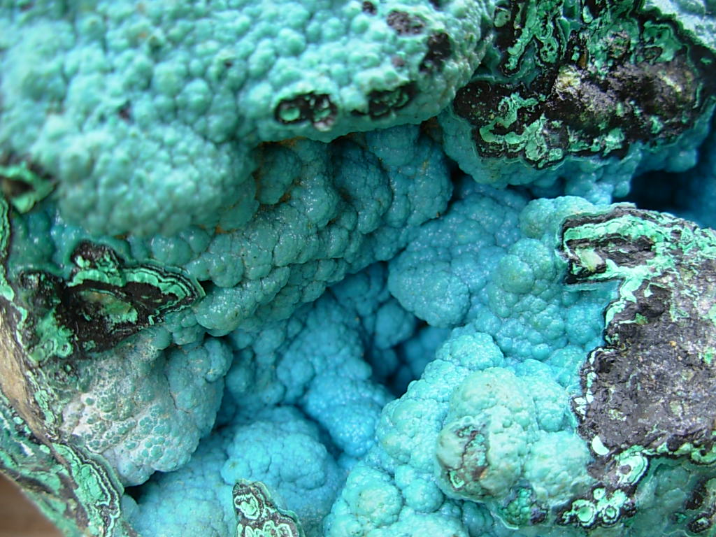 Large Rough Stock Specimens