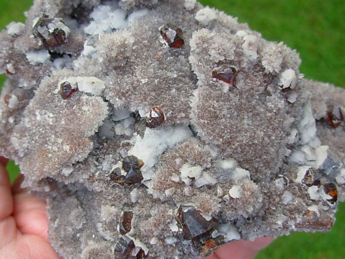 XL Sphalerite on drusy Quartz from Shuikoushan Mine, China