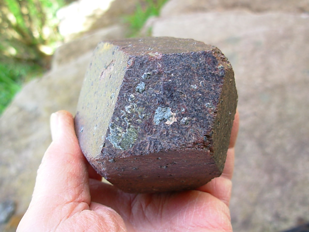 Garnets from Little Pine Mine, NC