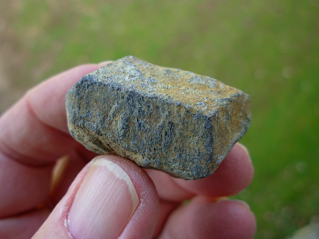 Garnets from Little Pine Garnet Mine, NC – Spirit Rock Shop