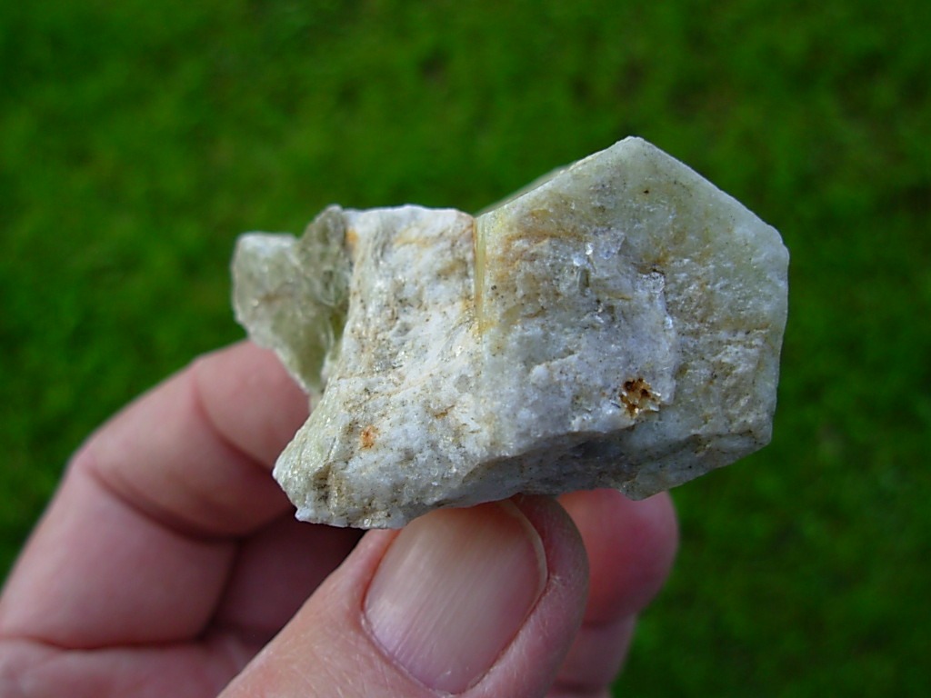 Beryl in Albite Quartz Muscovite Matrix Ray Mine