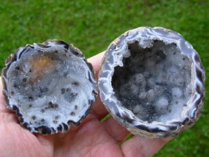 Polished Large Ocos Geode with Lid