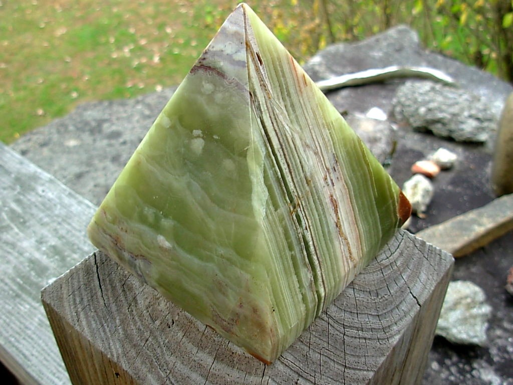 Large Green, White and Brown Onyx Pyramid from Mexico