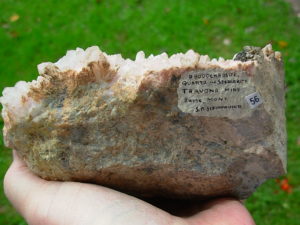 Quartz and Sphalerite on Rhodochrosite Blades from the Travona Mine