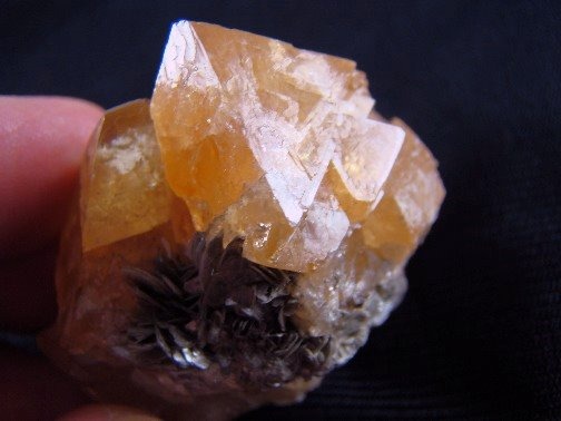 Rare Specimen of Euhedral Fluorescent Scheelite