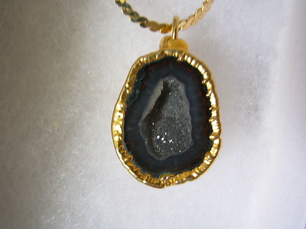 illianite necklace (1970's)