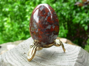 Brecciated_Jasper_Hematite_and_Quartz_Egg_2_
