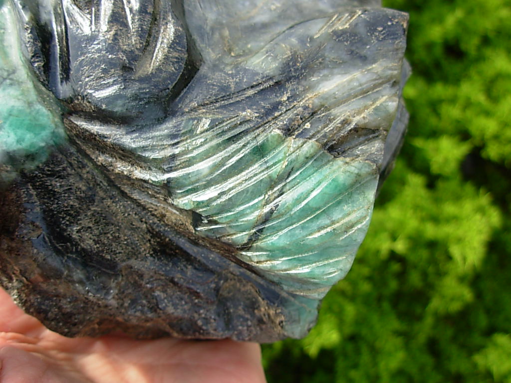 Carved_Emerald_075_Columbian_Art