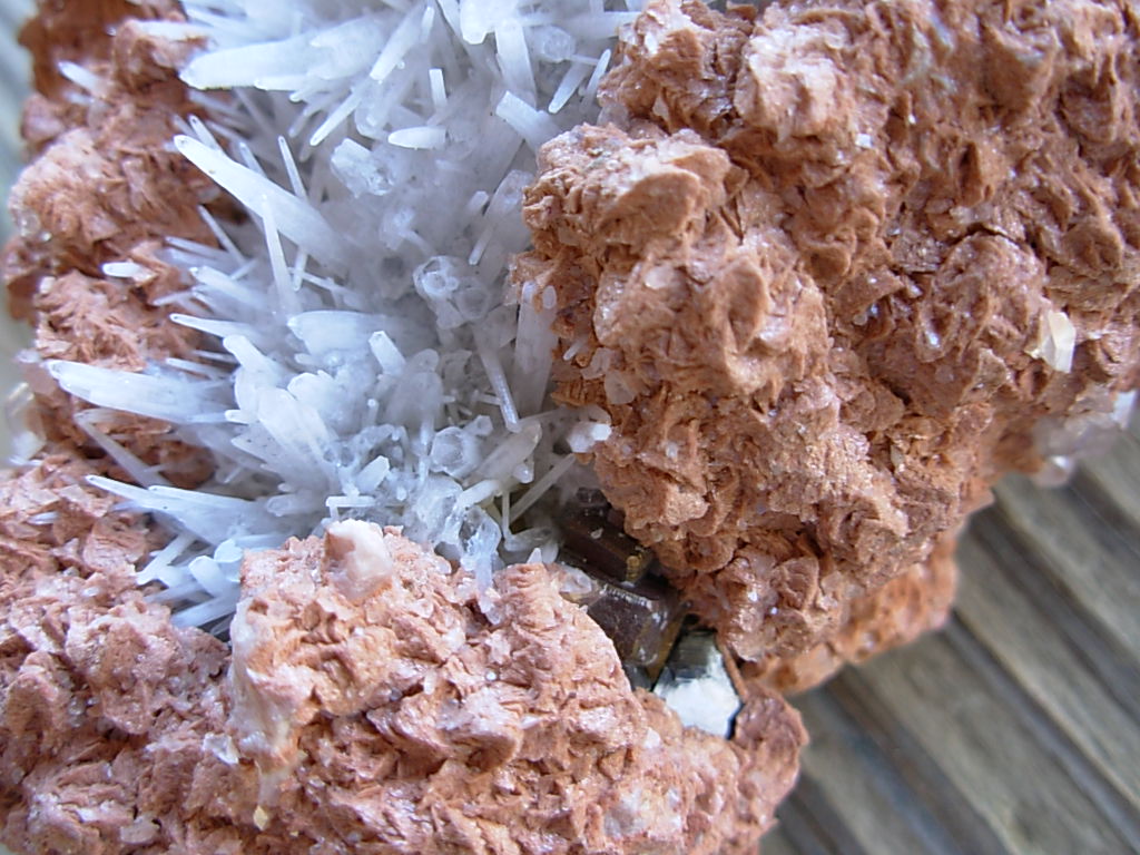 Quartz and Pyrite in Dolomite (7)