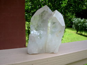 12a Quartz Crystal (2)