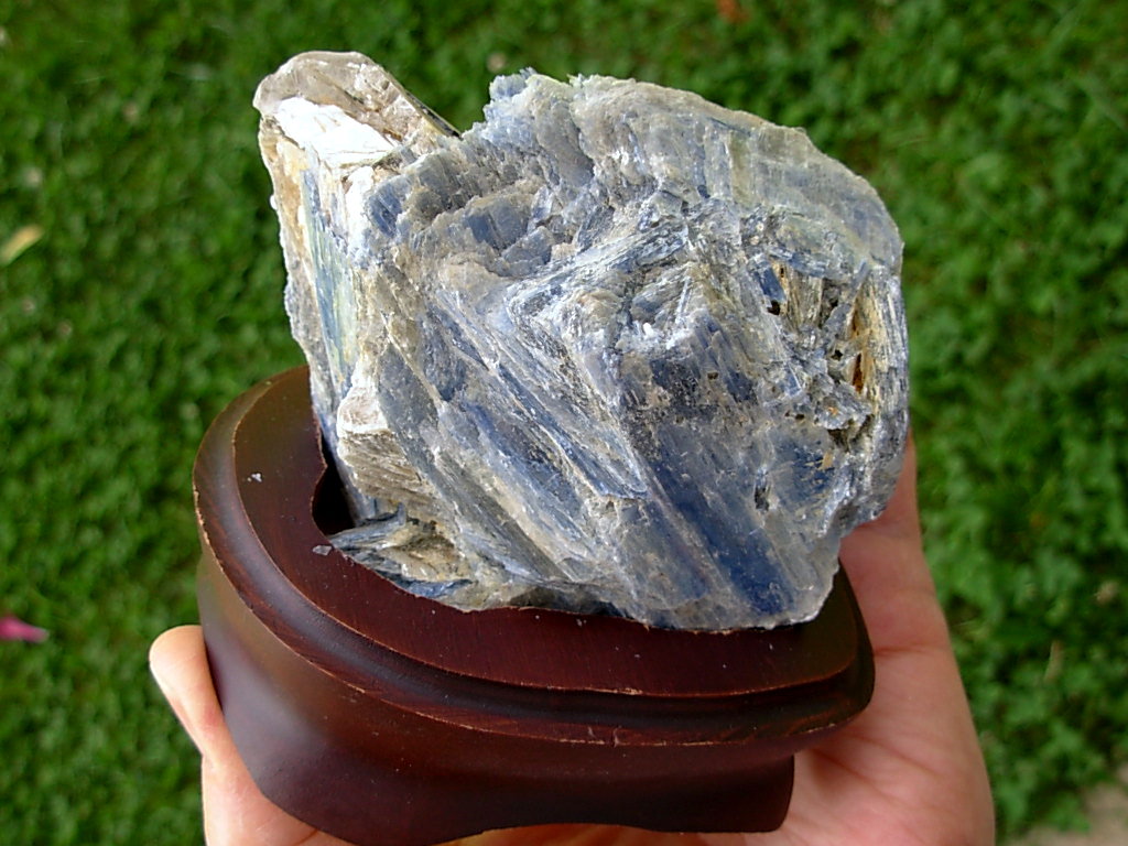 Kyanite 2 (2)