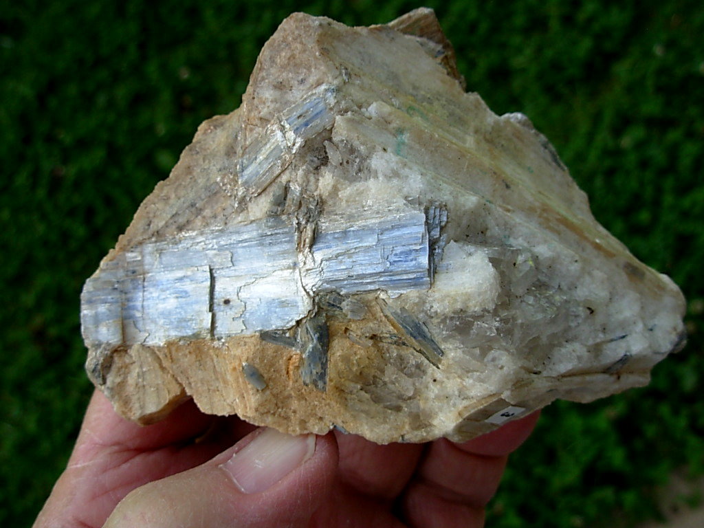 Kyanite 3 (3)