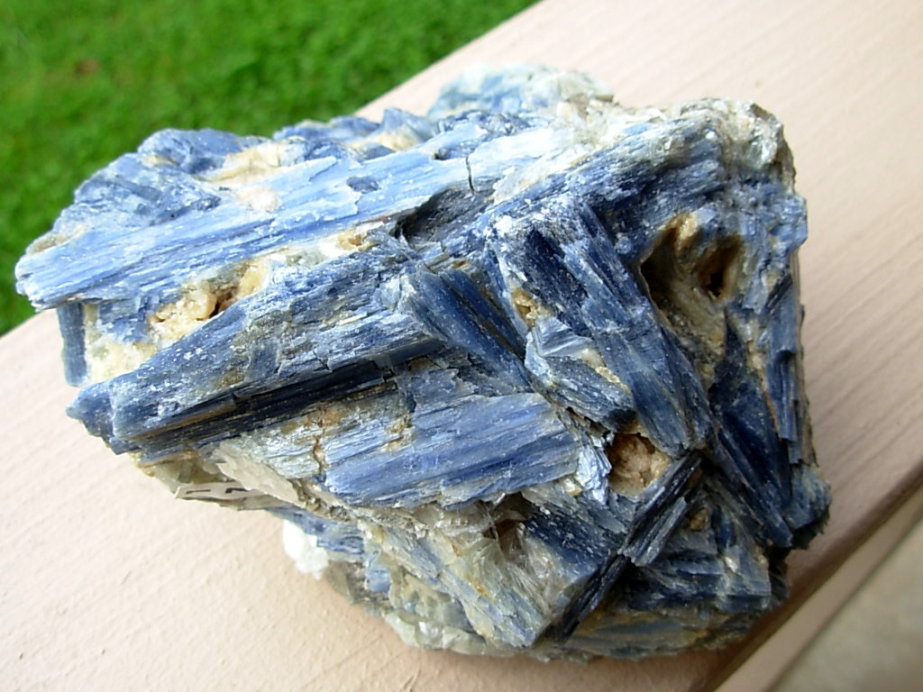 Kyanite 7 (1)