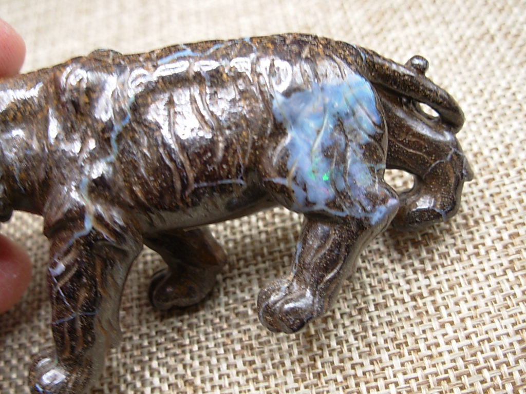 Boulder Opal Carved Gem Lion from Winton, Queensland, Australia - Image 3