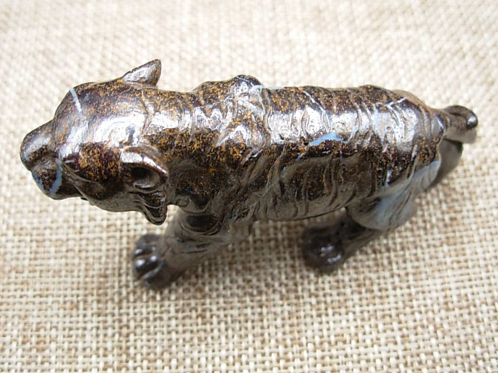 Boulder Opal Carved Gem Lion from Winton, Queensland, Australia - Image 6