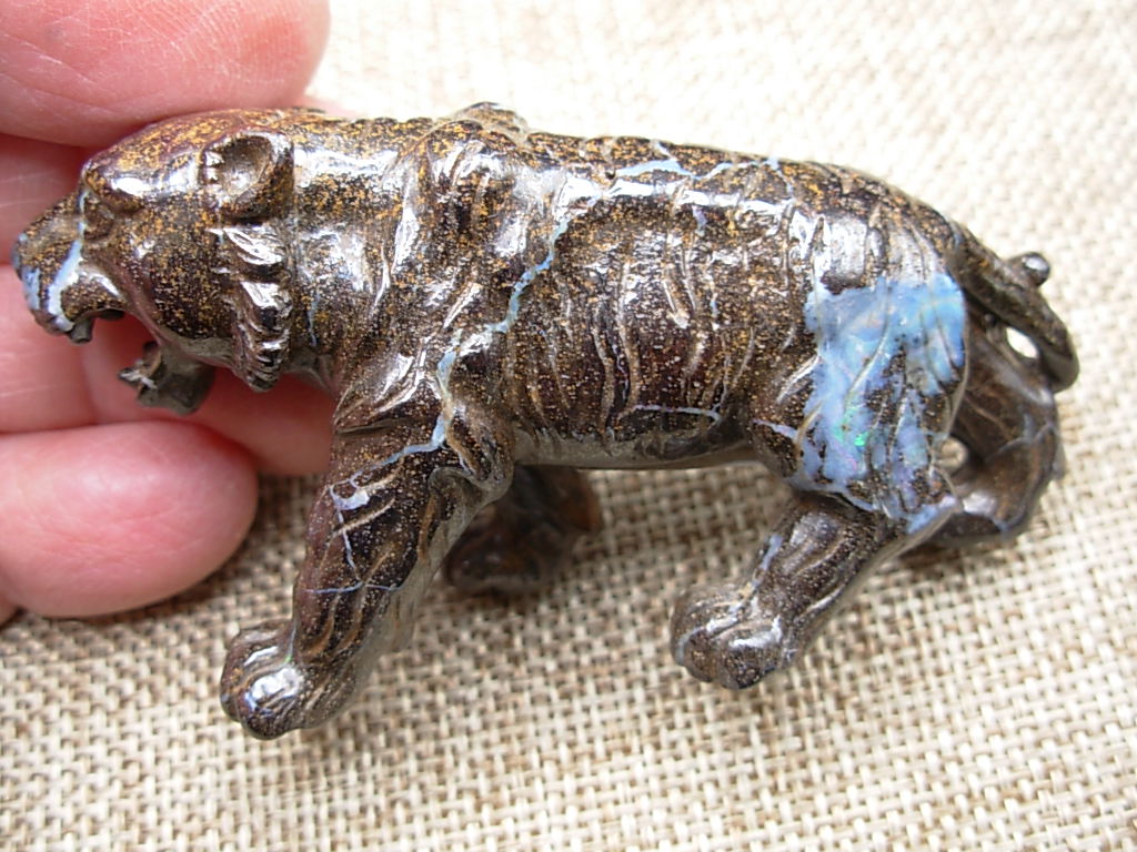 Boulder Opal Carved Gem Lion from Winton, Queensland, Australia - Image 2