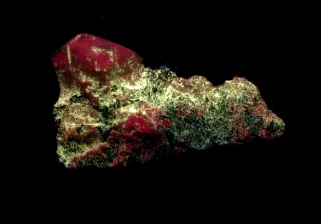 Fluorescent 12 Scapolite and Pyroxene with additional Chondrodite - Image 5