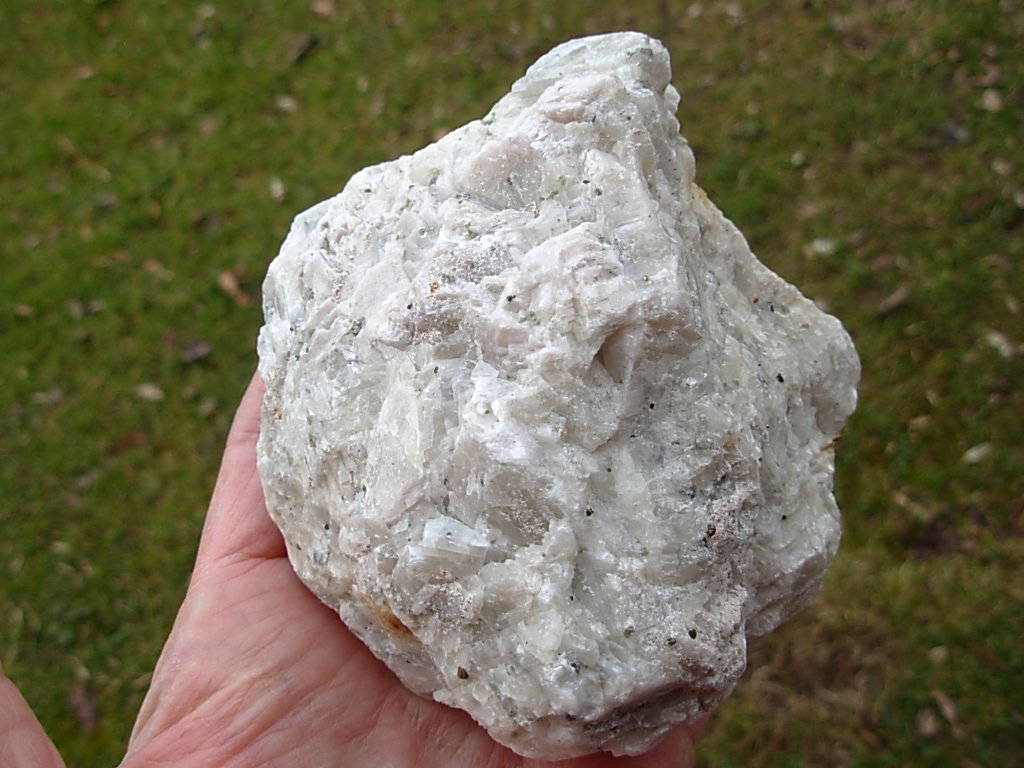 Fluorescent 9 Large Cabinet Premium Aragonite “Lightning Bolts” with Diopside on Calcite - Image 4