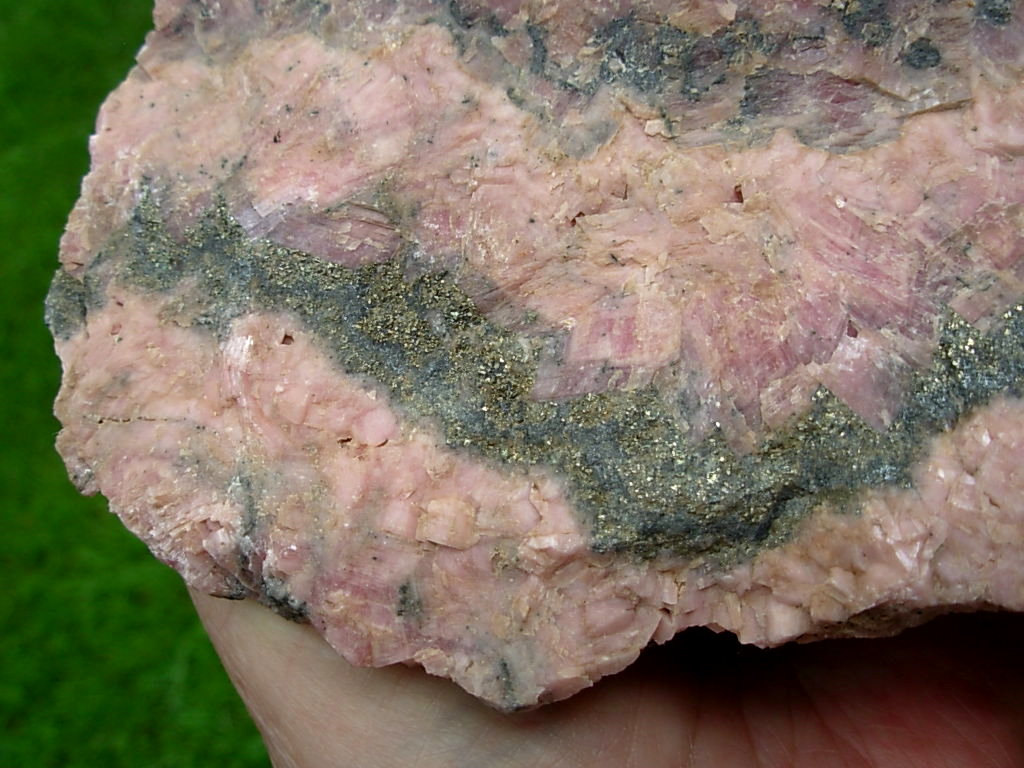 Rhodochrosite 1 (10)
