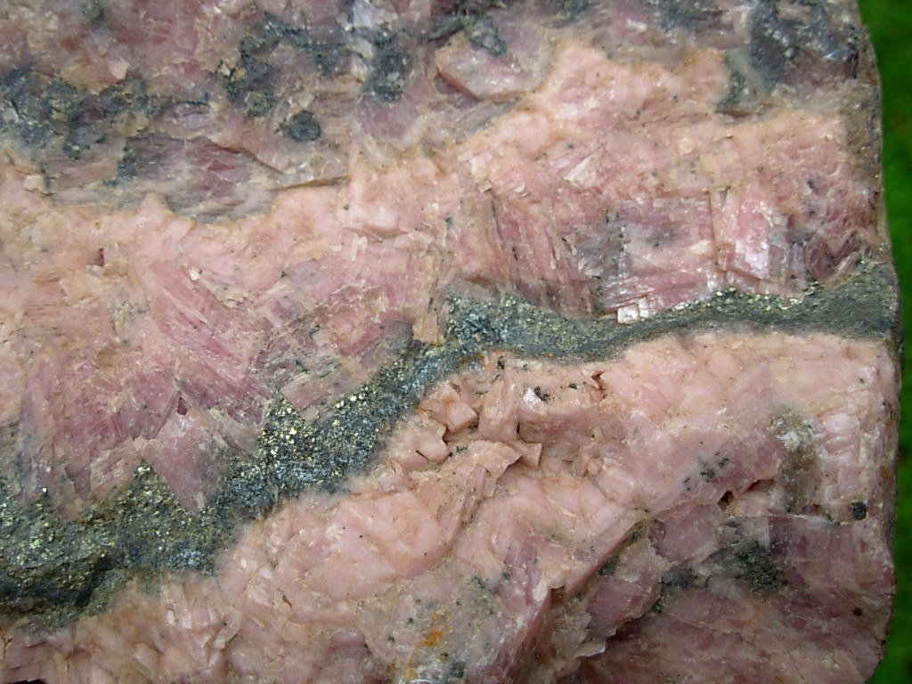 Rhodochrosite 1 (11)