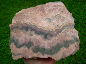 Rhodochrosite 1 (13)