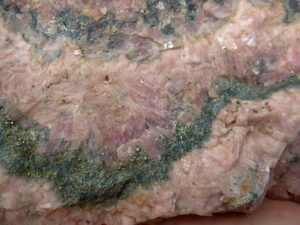 Rhodochrosite 1 (16)